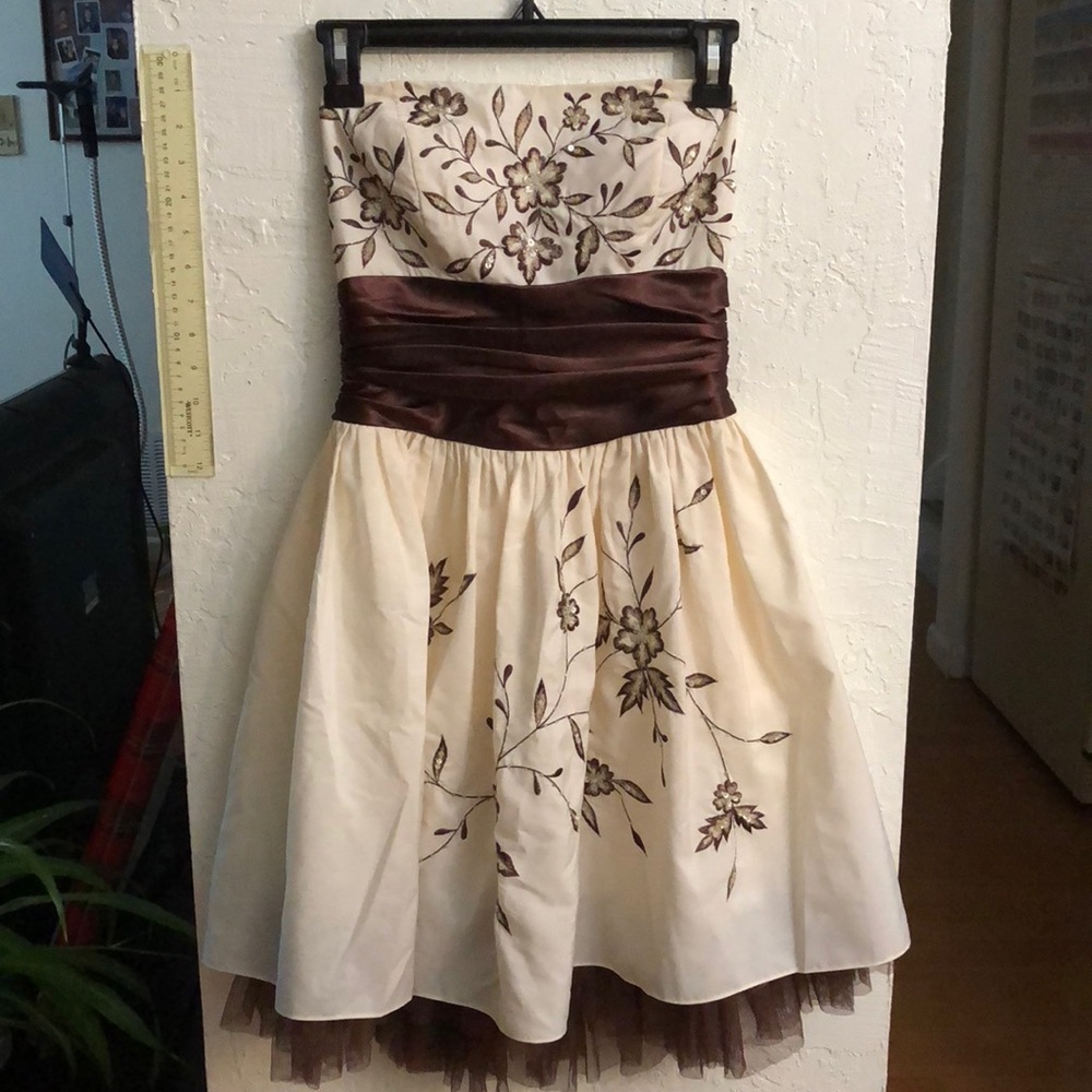 Strapless dress